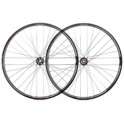 Par Ruedas MTB N38 Plus 27.5´´ 6B Disc Tubeless