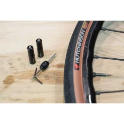 HUTCHINSON Kit Reparación Tubeless -Progress || Schwalbe || Mavic Ventas hutchinson kit reparacion tubeless 2